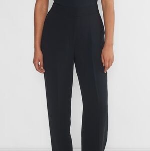 Aritzia Wilfred The Limitless Pant, Curve-Fit in Black